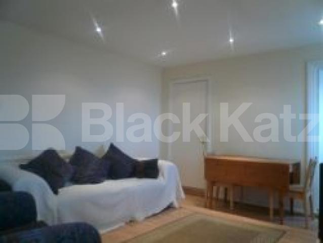 			NEW ON THE MARKET!!!, 3 Bedroom, 1 bath, 1 reception Flat			 Muswell Hill, MUSWELL HILL N10